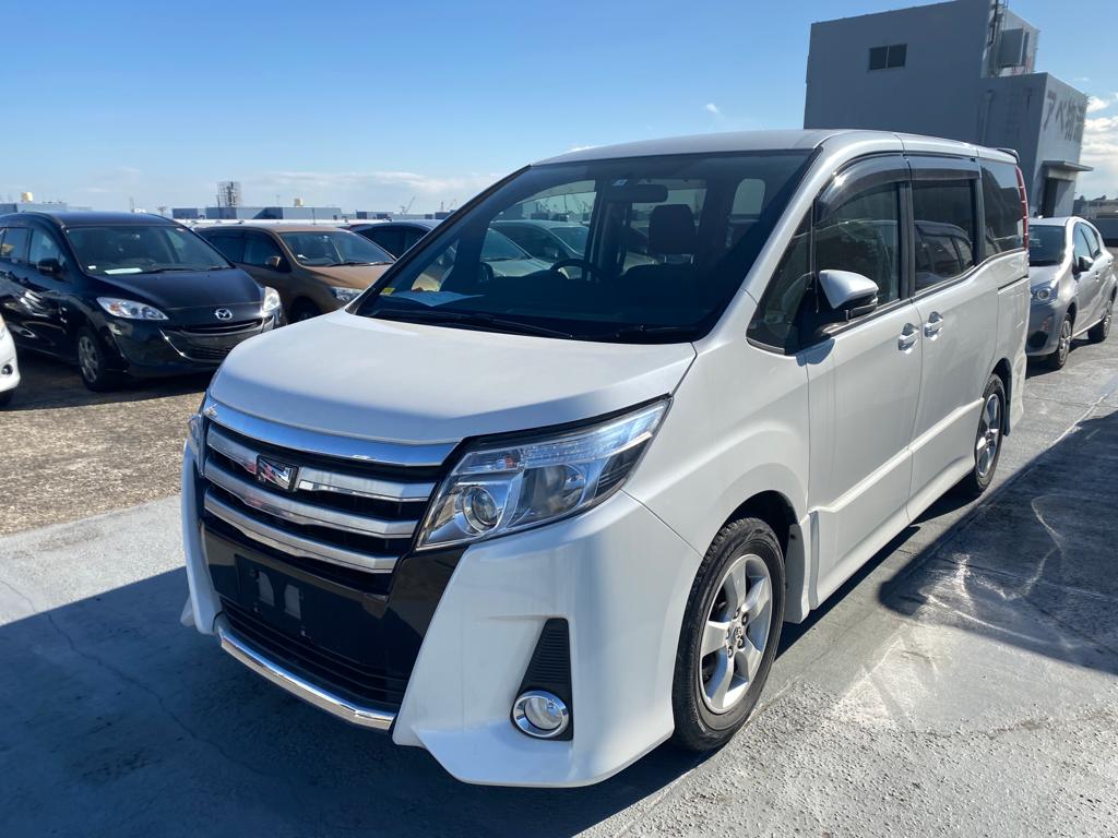 2015 Toyota Noah